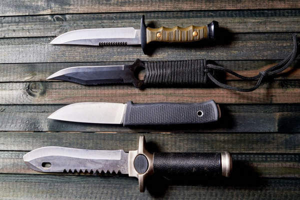 Hunting knives