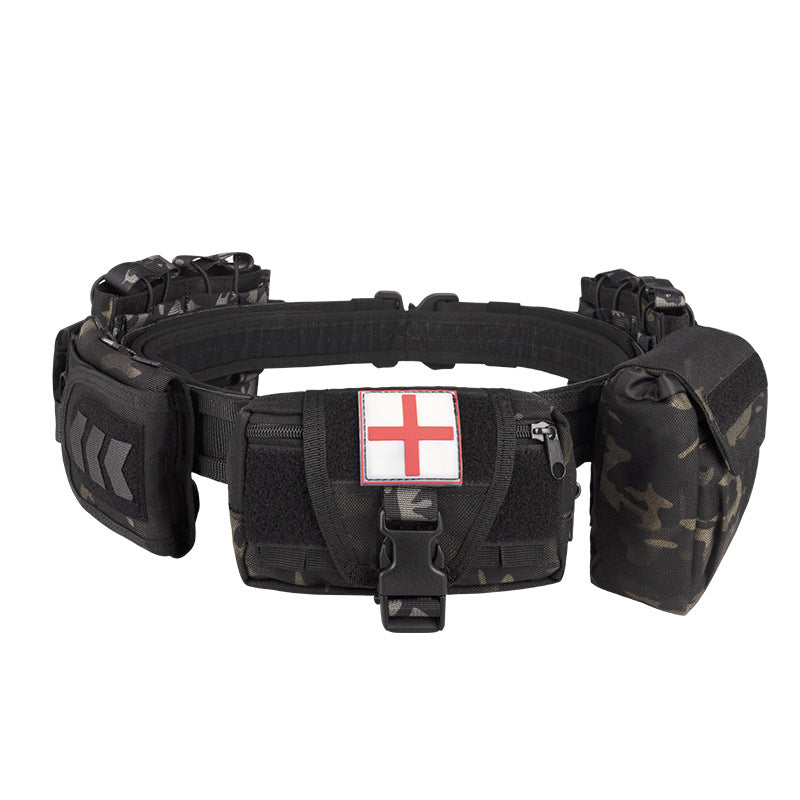 Durable tactical belt for outdoor use