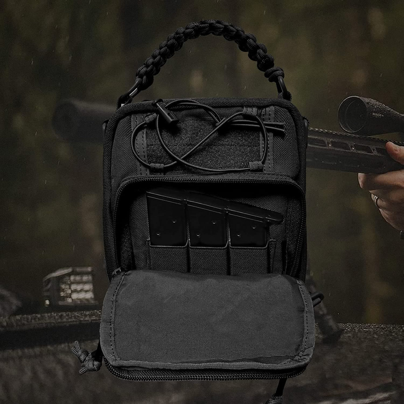 Silent closure hunting waist bag