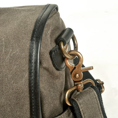 Stylish Vintage Camera Bags for Photographers - HUNTING CASE