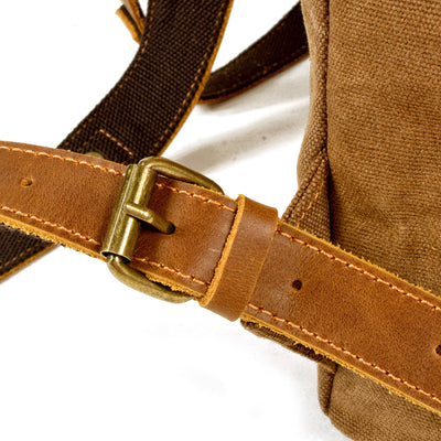 Elegant Waxed Canvas Rucksack for Commuting and Exploration - HUNTING CASE