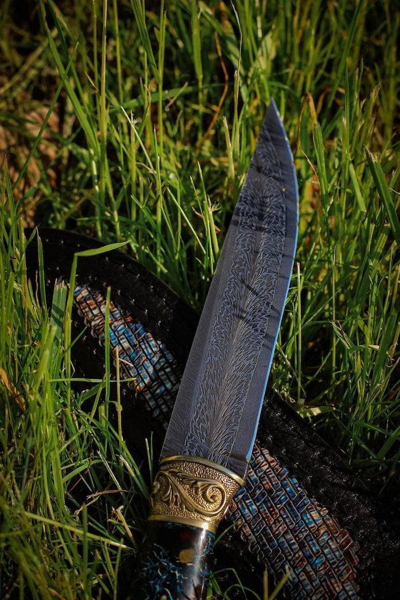 Handcrafted Damascus hunting knife with premium burl wood