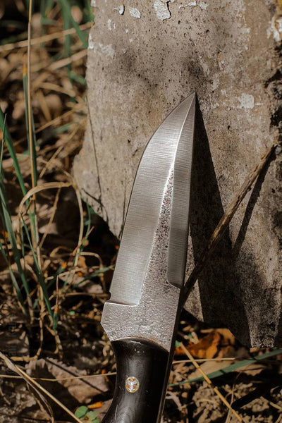 High-quality Damascus steel hunting knife