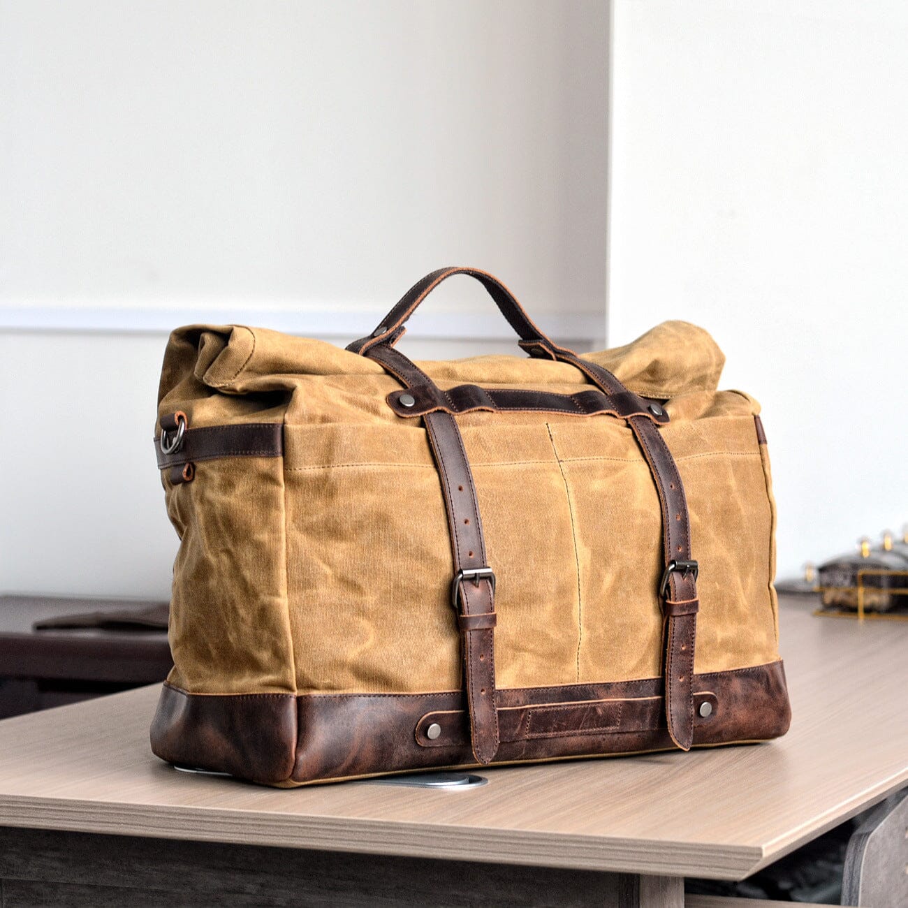 Classic Waxed Canvas Duffle Bag with Crazy Horse Leather - HUNTING CASE