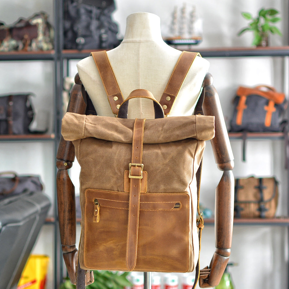 Elegant Waxed Canvas Rucksack for Commuting and Exploration - HUNTING CASE