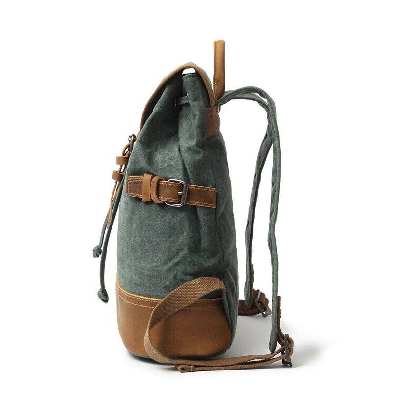 Versatile 20-liter waterproof backpack with vintage appeal