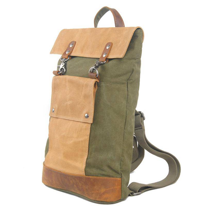 Functional 20 to 35-liter travel backpack in vintage canvas and leather