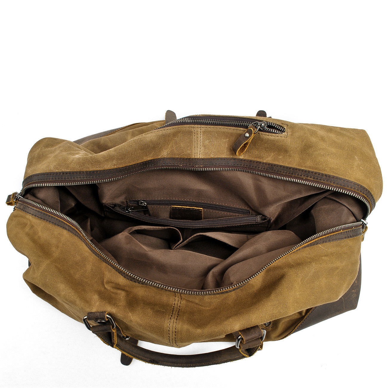 Travel in Style with the Qaanaq Canvas Duffle Bag - HUNTING CASE